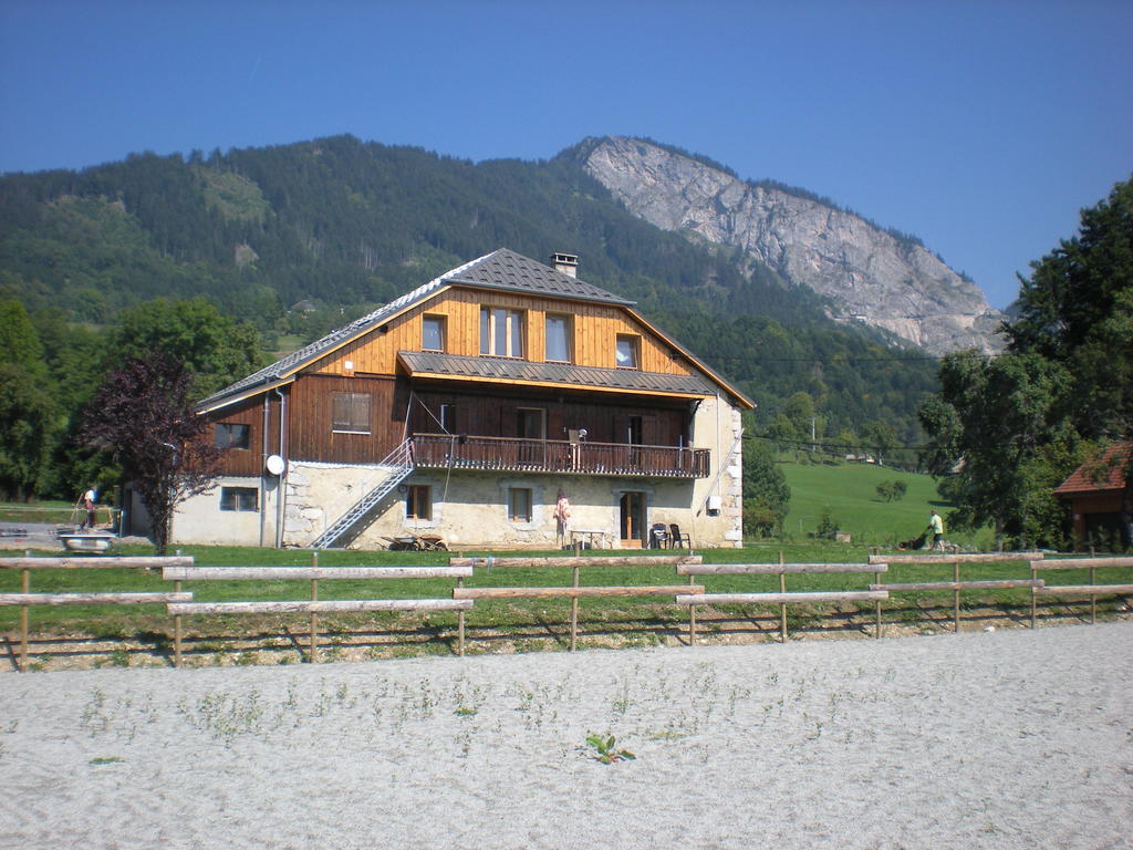 Les Paddocks Du Mont Blanc Hotel Mieussy ภายนอก รูปภาพ